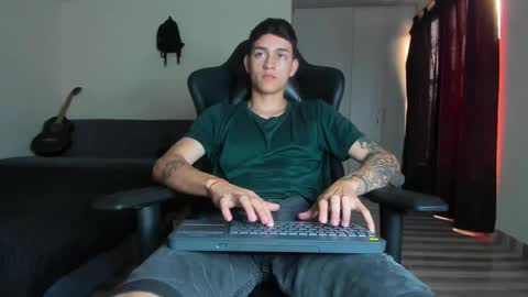 Snapshot of joshmiller_ chatting on 11/24/25, 02:06 Josh online show from 11/24/25, 02:06