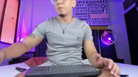 joshmiller___ online show from 05/06/26, 06:57