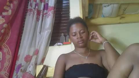 josiane online show from 10/26/25, 03:40