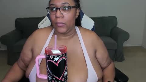 Josie Kiss online show from 01/30/25, 01:53