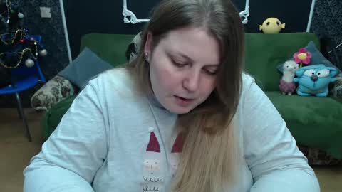 Snapshot of josiesun771 chatting on 02/02/25, 12:57 josiesun771 online show from 02/02/25, 12:57