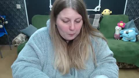 Snapshot of josiesun771 chatting on 02/16/25, 05:04 josiesun771 online show from 02/16/25, 05:04