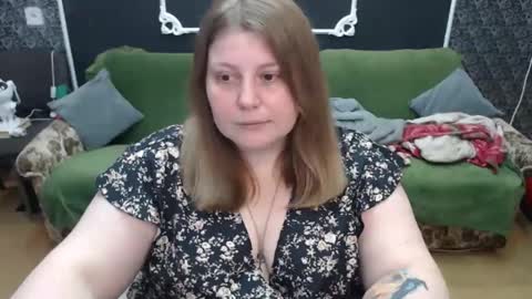josiesun771 online show from 05/08/26, 10:31