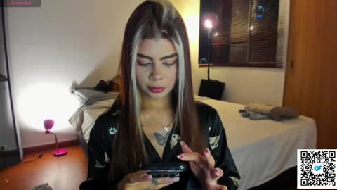 josephine   independent model    online show from 01/06/25, 01:53