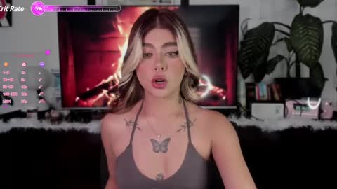 josephine   independent model    online show from 03/03/25, 09:05