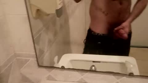 Snapshot of jossuaxxx chatting on 01/09/26, 08:54 JossuaXXX online show from 01/09/26, 08:54