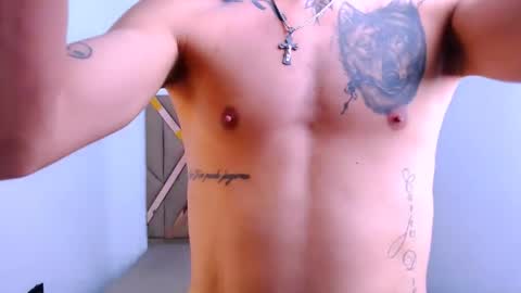 josue_linares online show from 02/24/26, 12:14
