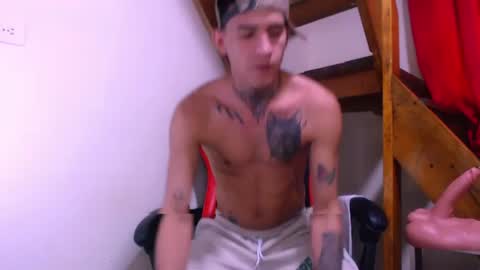 josue_linares online show from 04/12/26, 09:53