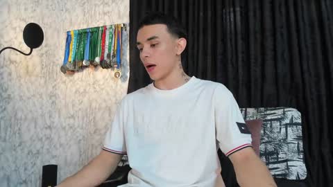 Im Jouliano online show from 01/08/25, 08:50