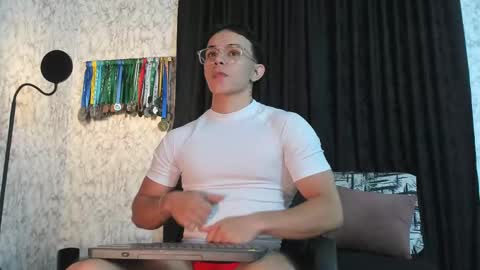 Im Jouliano online show from 02/12/25, 09:22