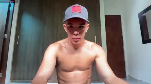 Im Jouliano online show from 11/23/25, 08:08