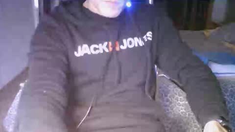 jovenduro84 online show from 12/22/25, 07:38