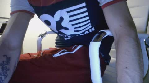 Snapshot of jovenduro84 chatting on 06/16/26, 02:25 jovenduro84 online show from 06/16/26, 02:25