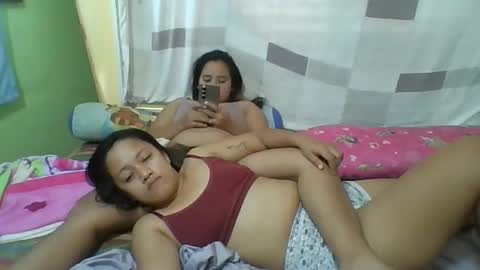 Snapshot of joy_esmeralda2345 chatting on 05/19/26, 01:56 joy_esmeralda2345 online show from 05/19/26, 01:56