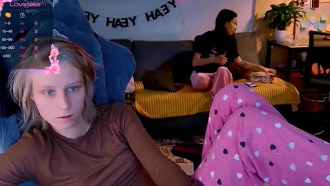 joy_keys online show from 11/10/25, 05:34