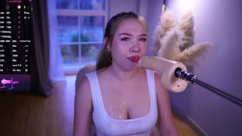 Snapshot of joy_watson chatting on 12/29/24, 06:24 joy_watson online show from 12/29/24, 06:24