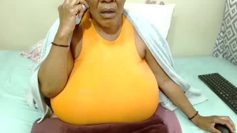 Snapshot of joycemando chatting on 03/03/25, 09:22 DairyQueen online show from 03/03/25, 09:22