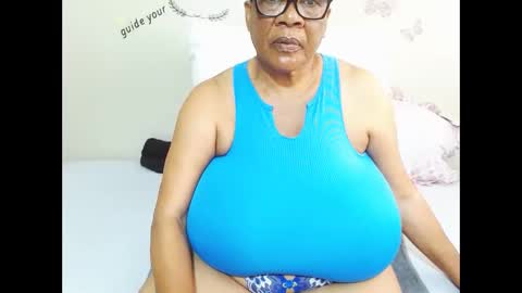 Snapshot of joycemando chatting on 09/30/25, 09:14 DairyQueen online show from 09/30/25, 09:14