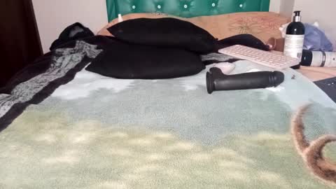    online show from 03/06/25, 07:14