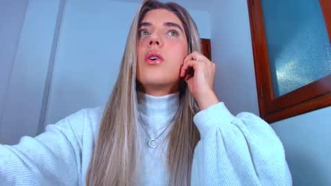 Snapshot of joywinks chatting on 02/15/26, 11:01 joywinks online show from 02/15/26, 11:01