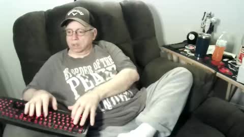 jpmel99 online show from 11/22/25, 12:09