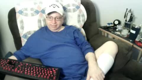 jpmel99 online show from 04/26/26, 12:41