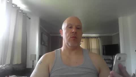 Snapshot of jr1871 chatting on 05/07/26, 01:05 jr1871 online show from 05/07/26, 01:05