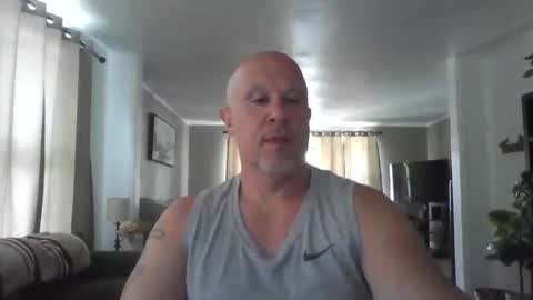 Snapshot of jr1871 chatting on 06/04/26, 05:52 jr1871 online show from 06/04/26, 05:52