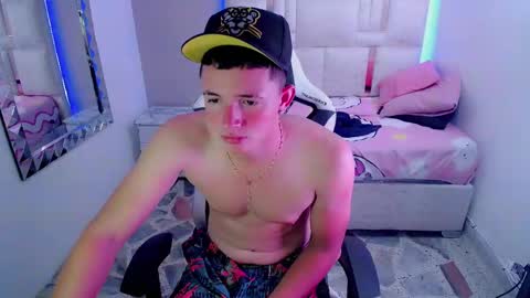 Snapshot of jr_nino_ chatting on 03/08/25, 12:52 N I N O online show from 03/08/25, 12:52