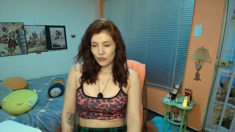 Snapshot of jrcami chatting on 10/15/25, 03:23 Camila Buitrago online show from 10/15/25, 03:23