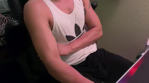 Snapshot of jrxguy chatting on 06/05/26, 05:51 jrxguy online show from 06/05/26, 05:51