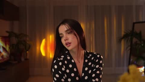 Jennifer Diaz online show from 03/07/26, 09:34