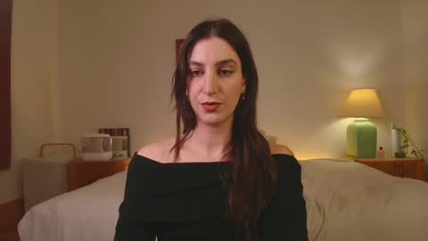 Snapshot of jsmine_ chatting on 02/19/25, 09:14 Jsmine and sometimes Beaulooks online show from 02/19/25, 09:14