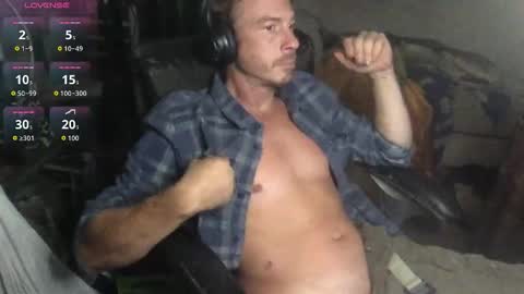 Snapshot of jts555 chatting on 10/31/25, 09:10 JTS online show from 10/31/25, 09:10