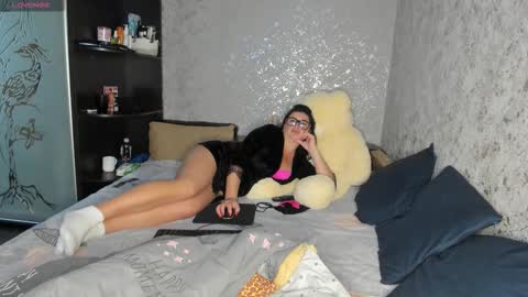 Snapshot of ju__lia chatting on 10/14/25, 07:31 Ju  lia online show from 10/14/25, 07:31