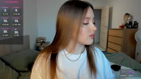 Julia and Julia online show from 02/07/25, 02:26