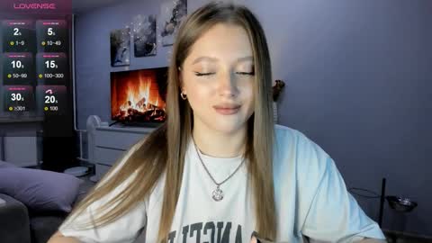 Julia and Julia online show from 09/09/25, 07:13