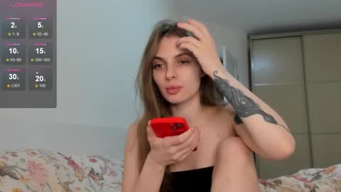 Julia and Julia online show from 10/07/25, 04:15