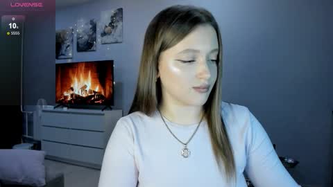 Julia and Julia online show from 10/21/25, 08:42