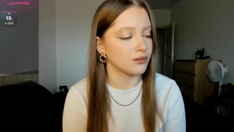 Julia and Julia online show from 04/16/26, 09:10