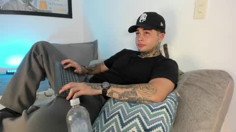 Snapshot of juan_alvarez18 chatting on 09/13/25, 03:17 juan_alvarez18 online show from 09/13/25, 03:17