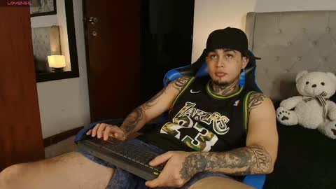 Snapshot of juan_alvarez18 chatting on 05/21/26, 02:51 juan_alvarez18 online show from 05/21/26, 02:51