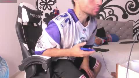 juan online show from 09/29/25, 09:08