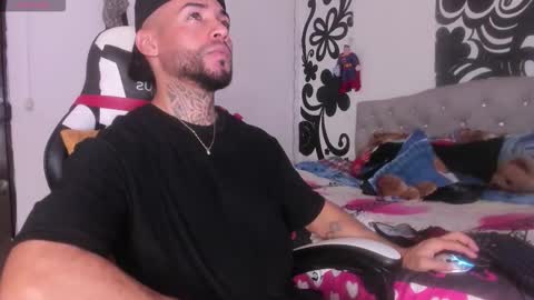 juan online show from 10/23/25, 08:40