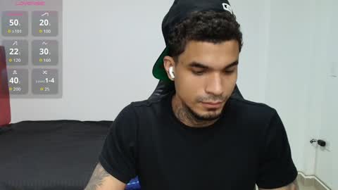 juan_gomez_1 online show from 04/08/26, 08:58