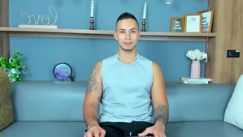 juan_muscle online show from 02/01/25, 01:44