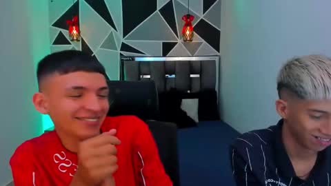 JuanSteven online show from 04/23/26, 02:13