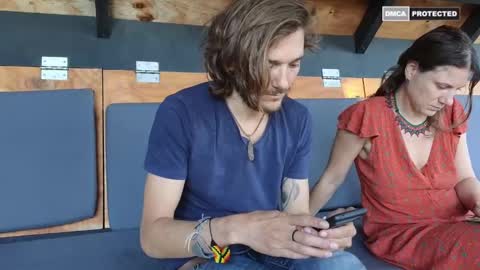 Juana1hin online show from 11/10/25, 10:20