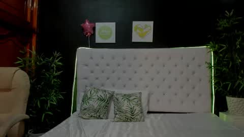 juana_naranjo online show from 05/20/26, 03:02
