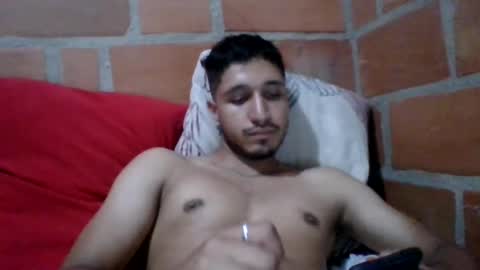 juanc23_371 online show from 02/04/25, 11:49